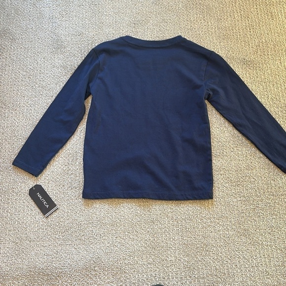Child’s Nautica long sleeve tee shirt size 5 - Picture 2 of 4